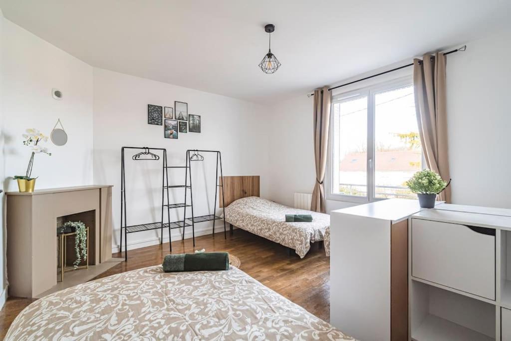 La "Taniere" Pour 6 Personnes Apartment Isles-sur-Suippe Exterior photo