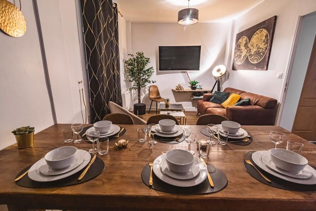 La "Taniere" Pour 6 Personnes Apartment Isles-sur-Suippe Exterior photo